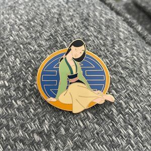Walt Disney World Collectors Enamel Pin Mulan Sitting in Front of Blue Screen